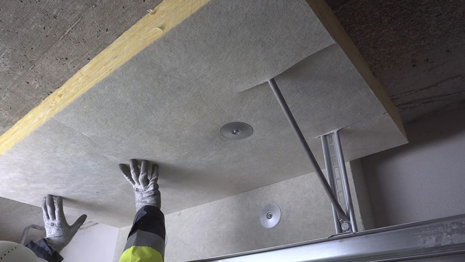Zateplenie stropu v garáži s použitím ISOVER Stropmax 31